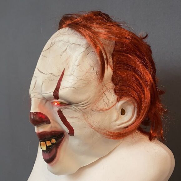 Adult Unisex LED Light Up Eyes Scary Halloween Clown Latex Mask NEW Pennywise IT - Picture 2 of 6